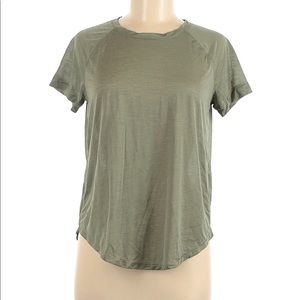 Athleta Short Sleeve - 100% Polyester